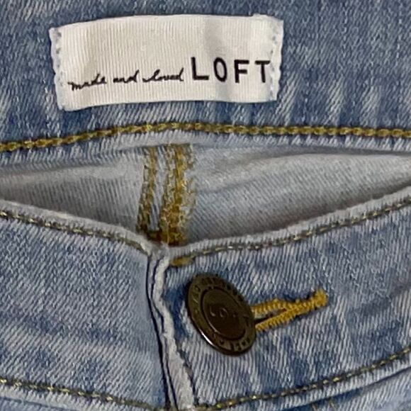 Loft‎ modern skinny crop faded light wash denim jeans, size 27 - Picture 16 of 16